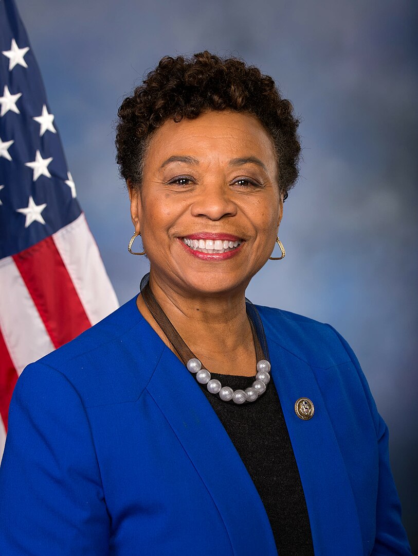 Official portrait of U.S. Representative Barbara Lee, 115th Congress