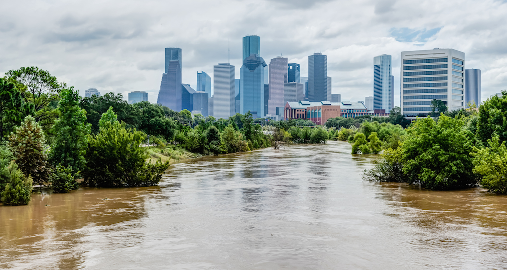 flood_HoustonSkyline