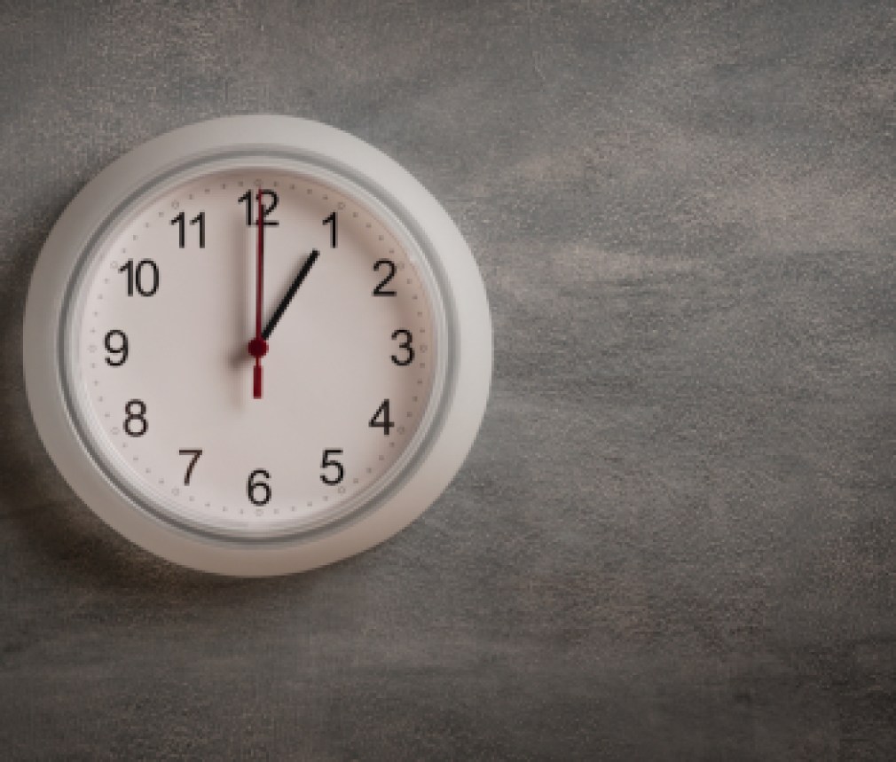 grey_background_clock