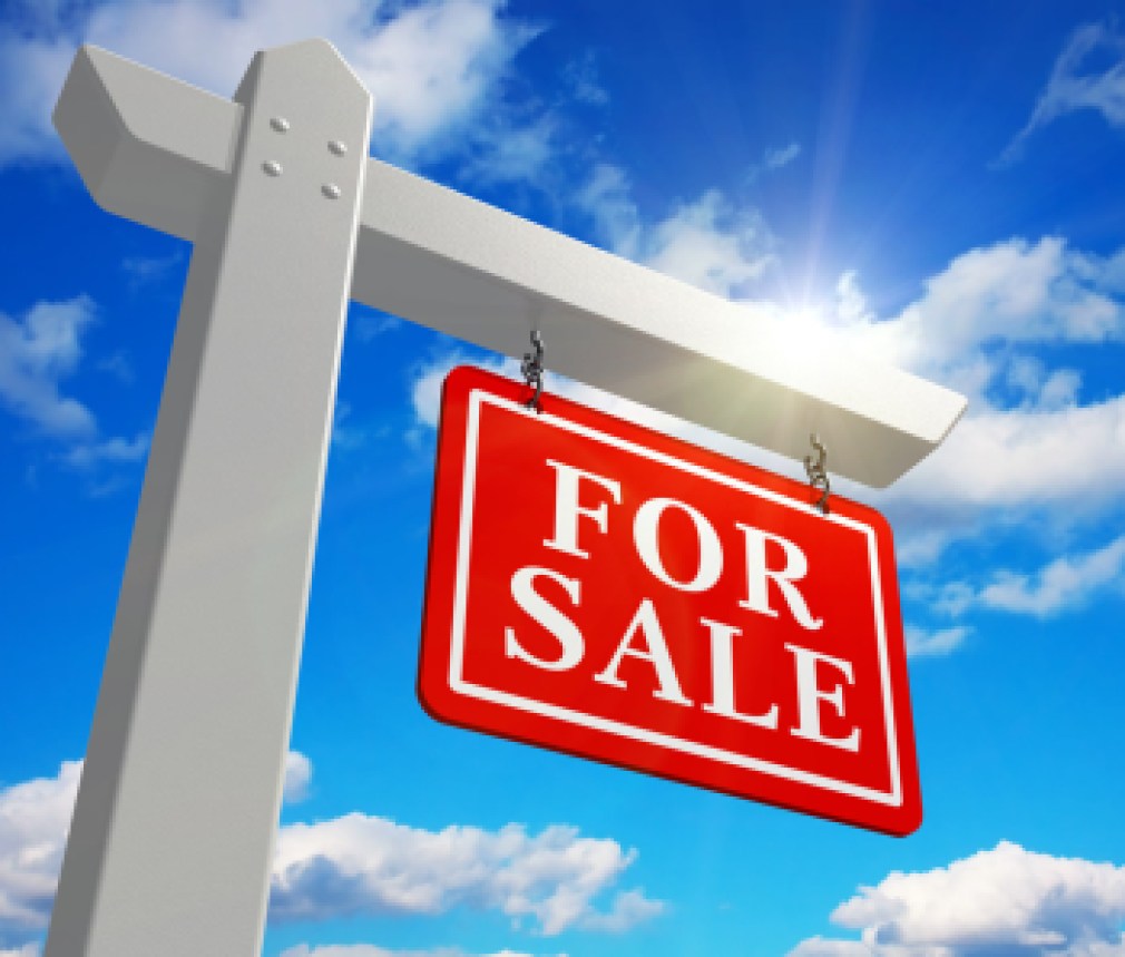 "For sale" real estate sign