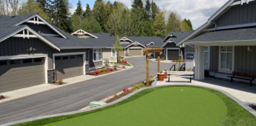 Townhomes with golf green