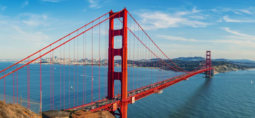 Golden Gate Bridge panorama, San Francisco California