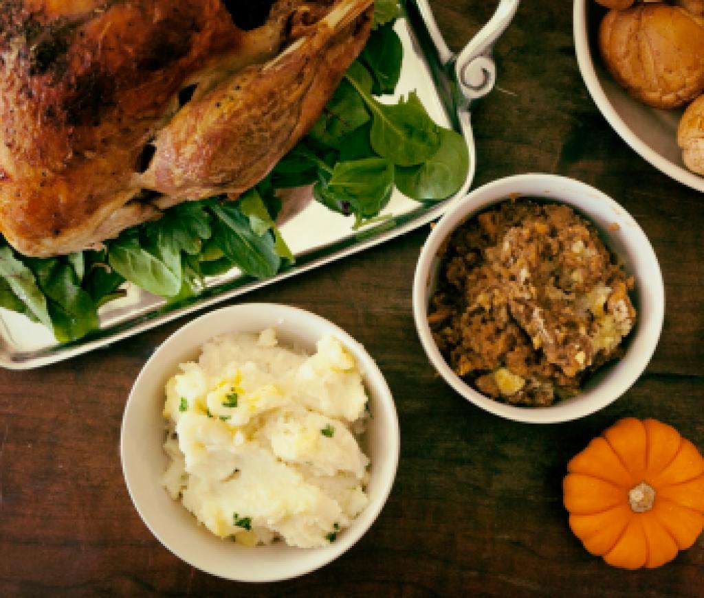 thanksgivingdinner_unsplash