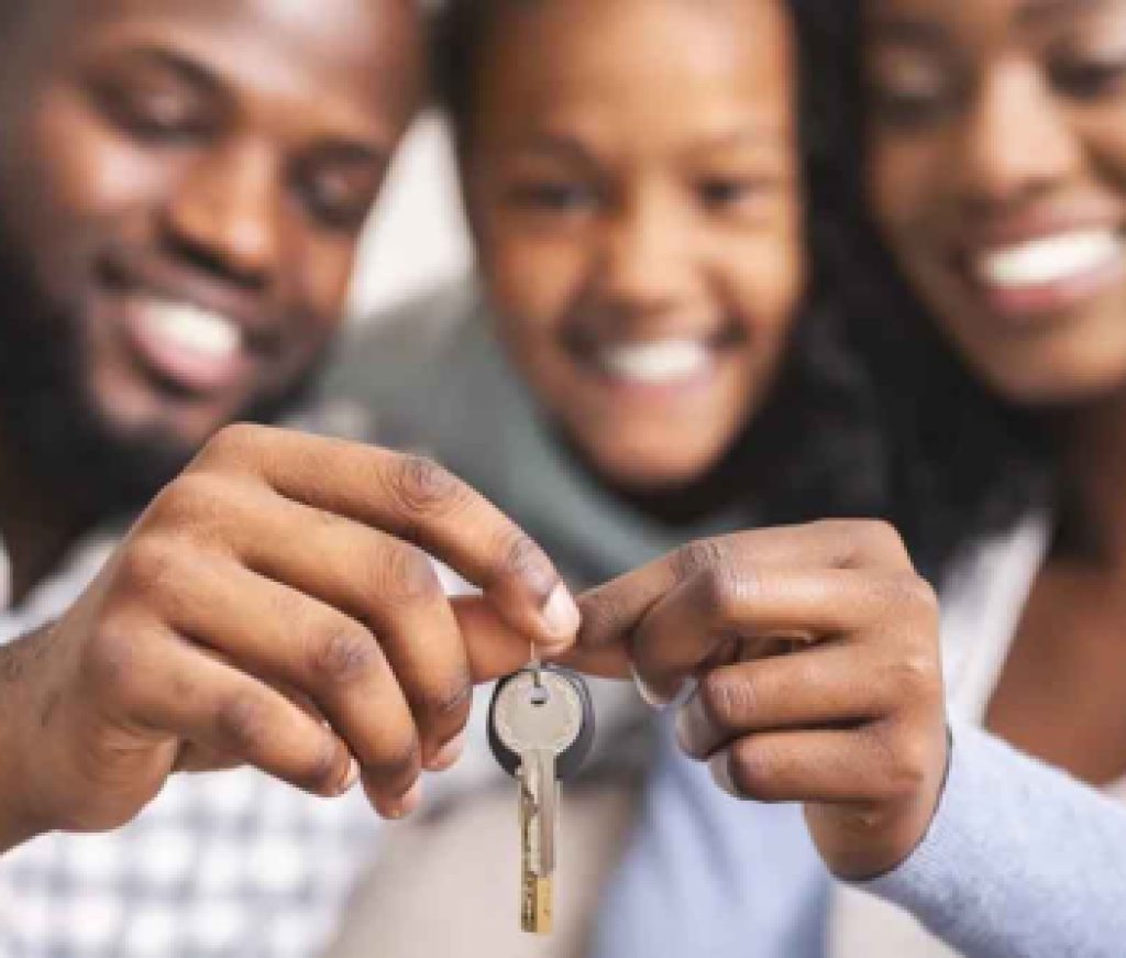family-with-house-keys