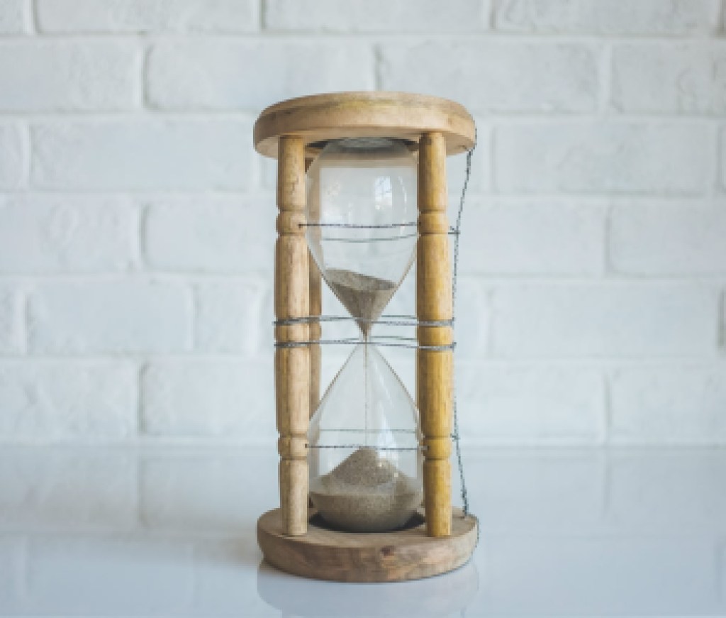 hourglass_unsplash