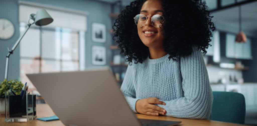 Young-woman-on-a-video-conference-call-with-clients