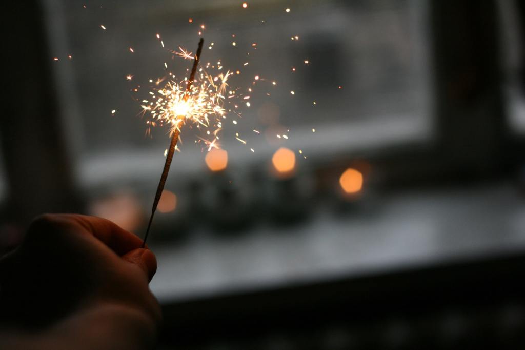 newyearsparkler_unsplash