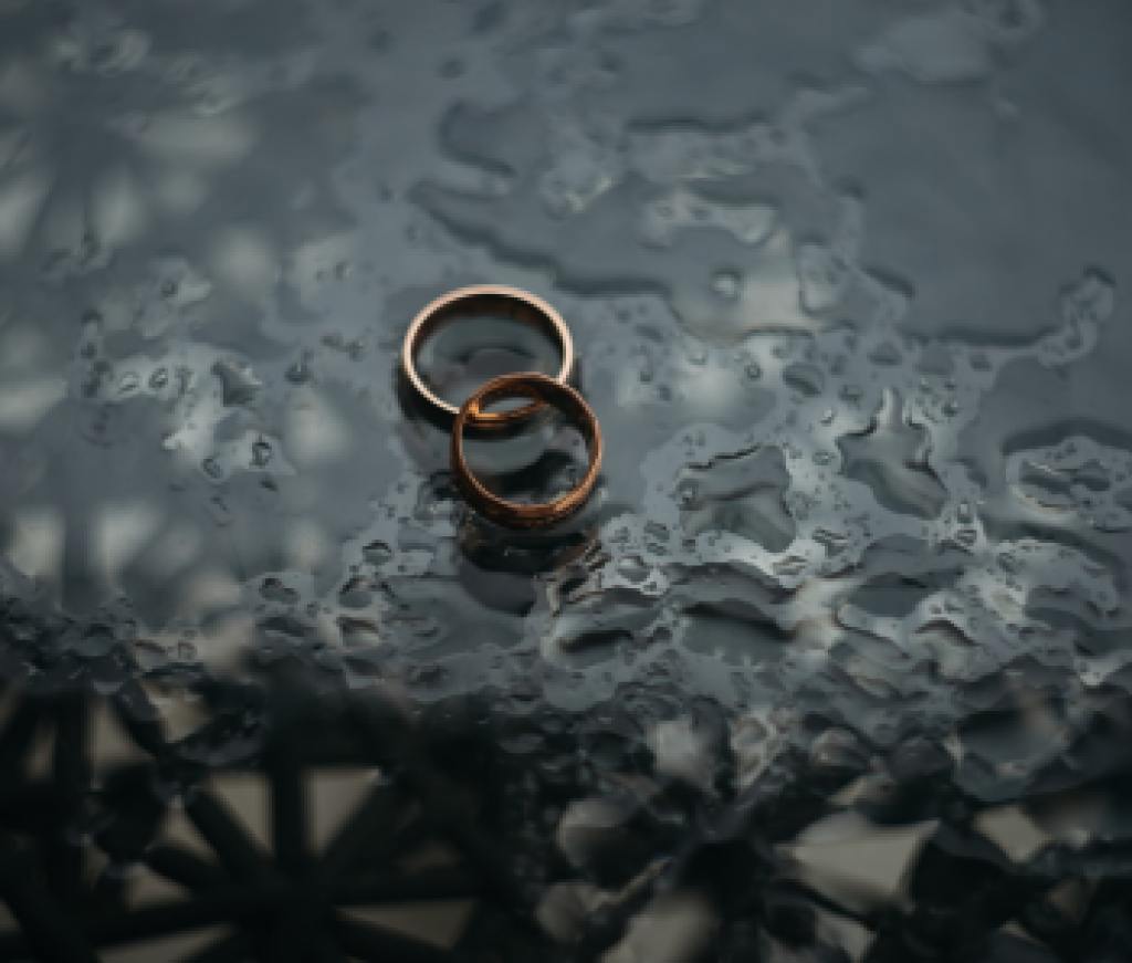 ringsinrain_unsplash