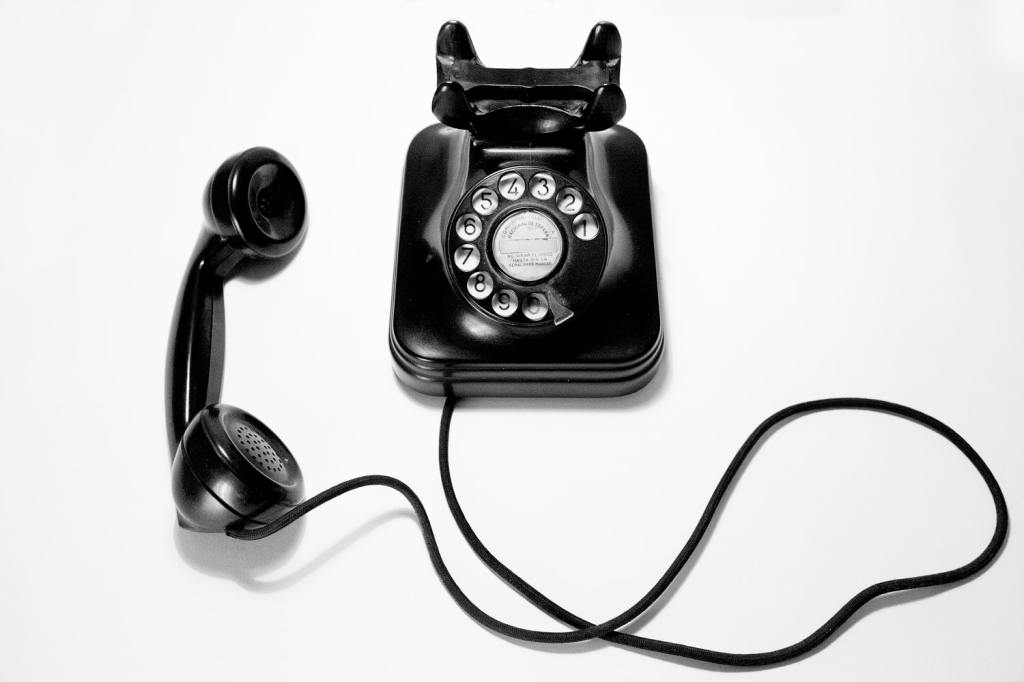 telephone_unsplash