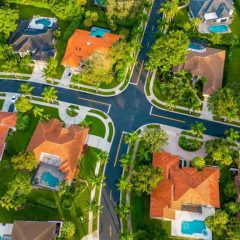 birds-eye view of high income single-family home neighborhood in Florida